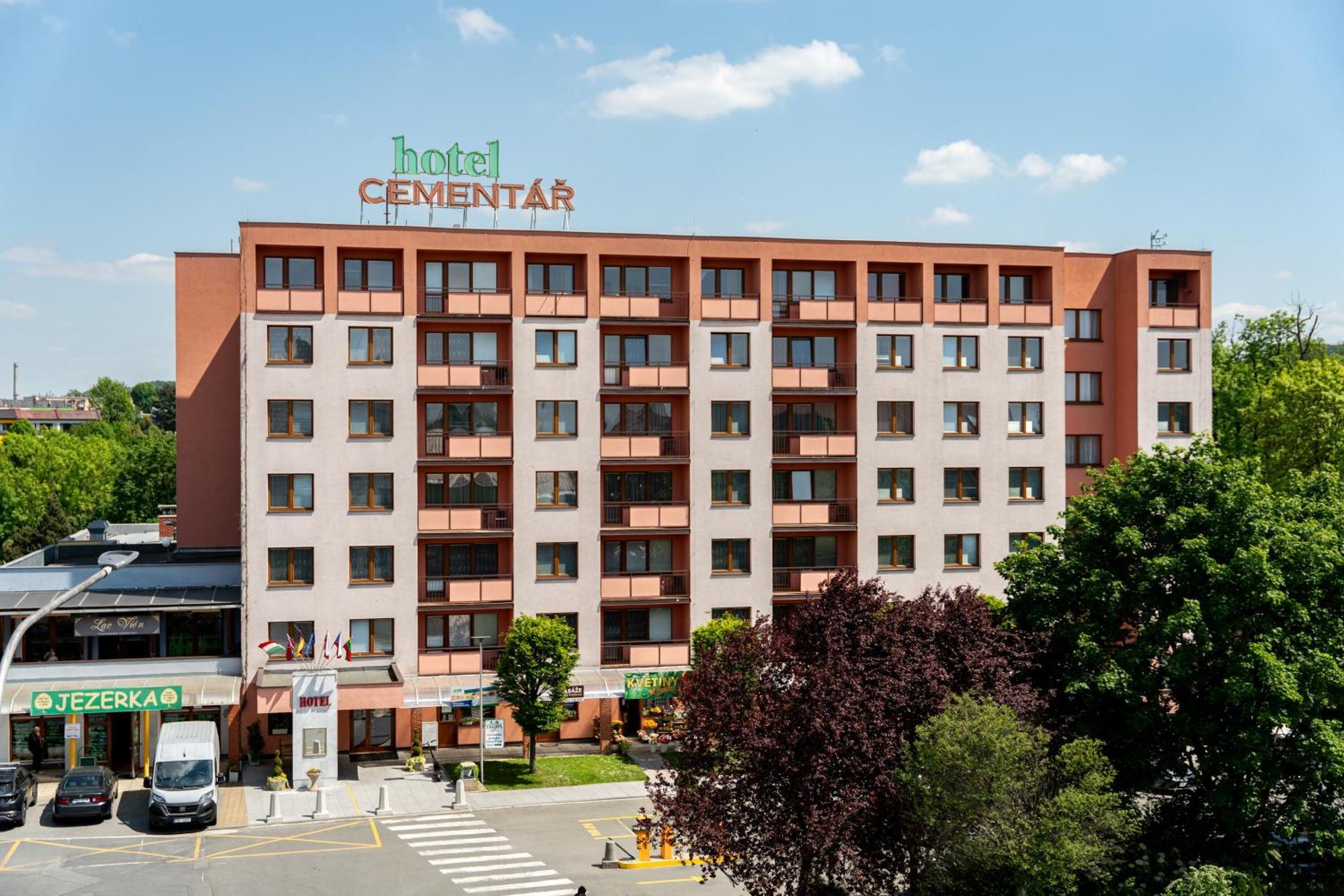 הרניצה Hotel Cementar מראה חיצוני תמונה